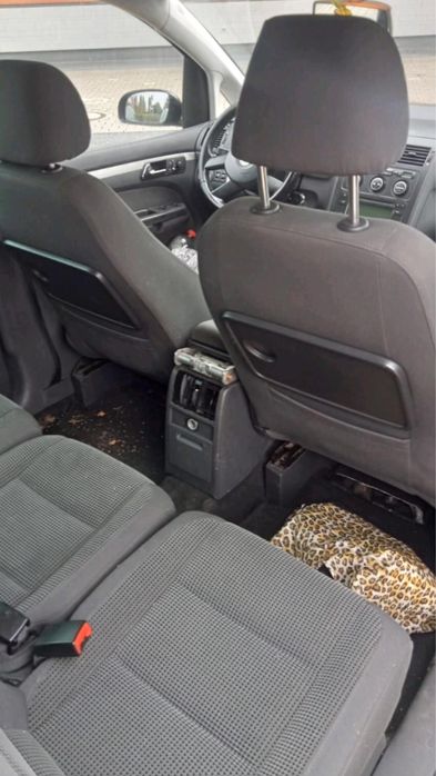 Dezmembrez Touran diesel 2.0