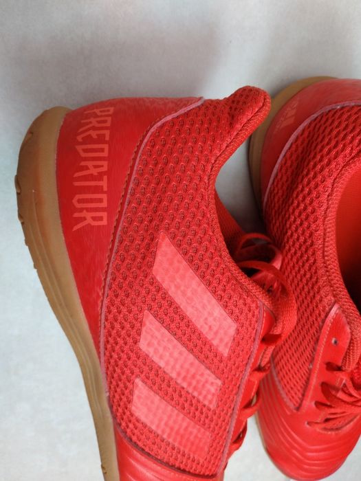 Маратонки Adidas Predator номер 43