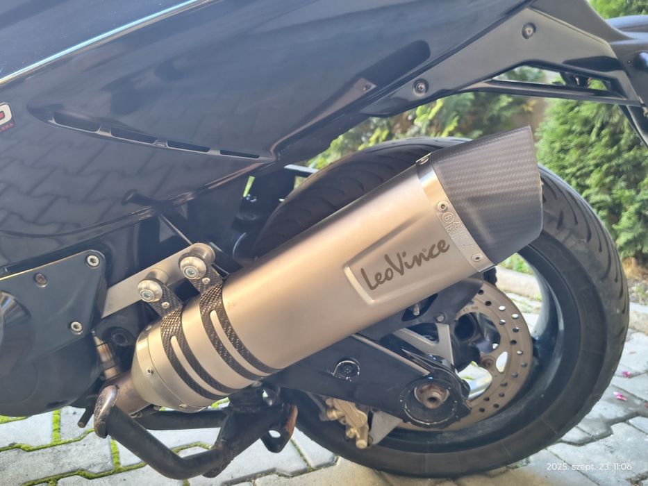 Piaggio Gilera gp800