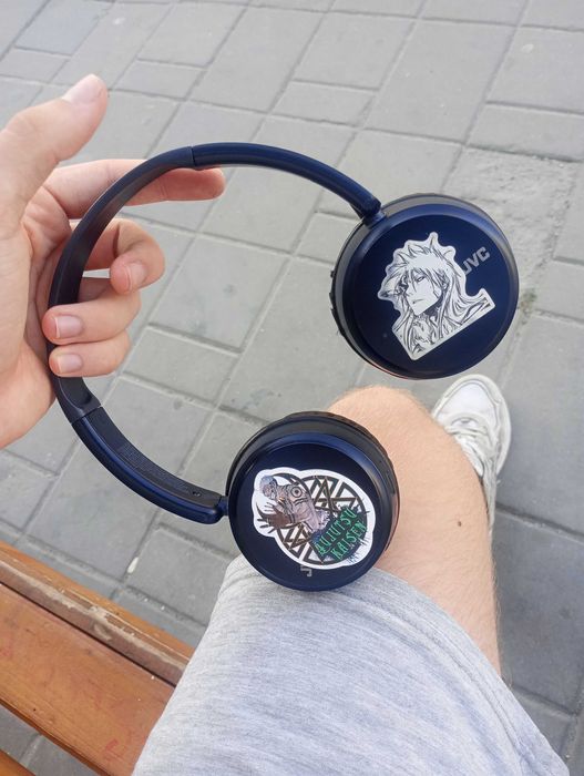 Vând căști defecte