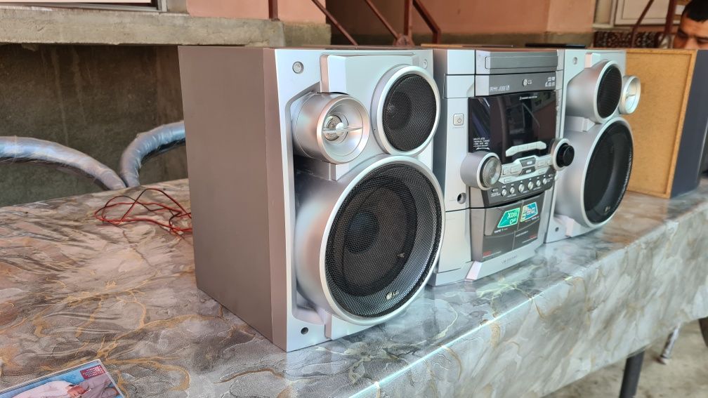 Muzikalniy sentir Lg