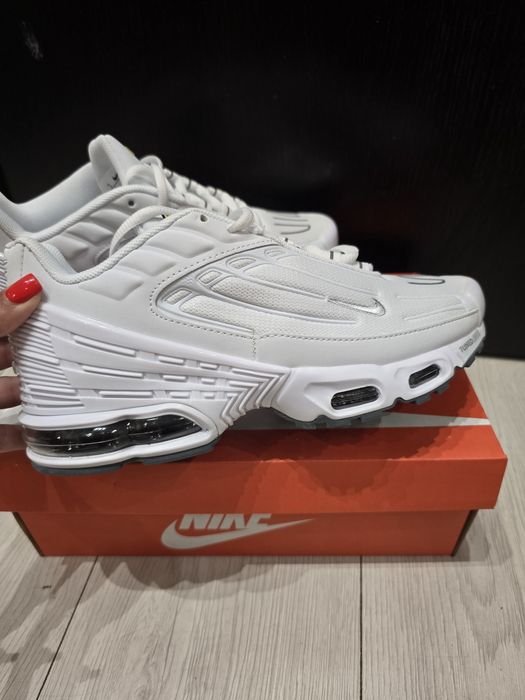 Nike Air max Tn Plus White  noi la cutie