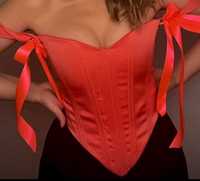 Corset in forma de inima