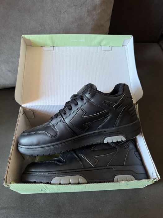 Adidasi Off-White Out Of Office