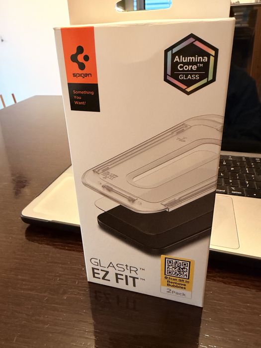 Pachet 2 x Folie Sticla Iphone 17 Pro Spigen Glass EZ Fit Transparenta