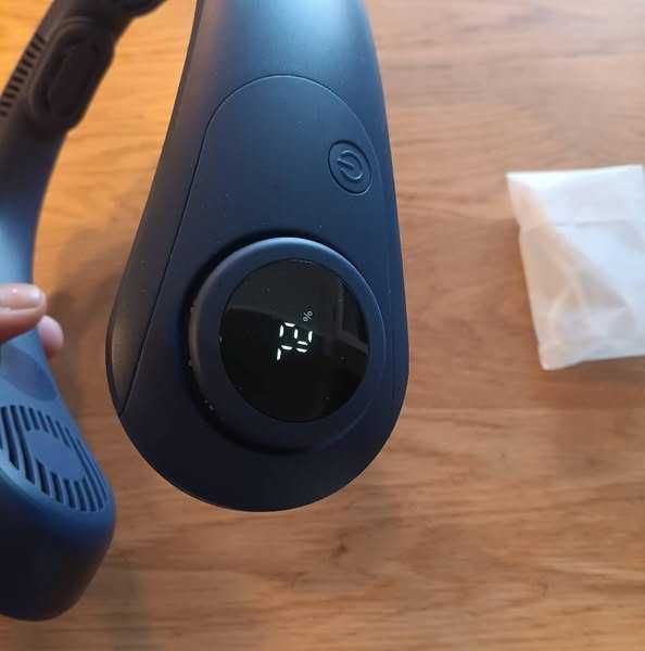 НОВ! Преносим USB вентилатор за врат, 5 скорости