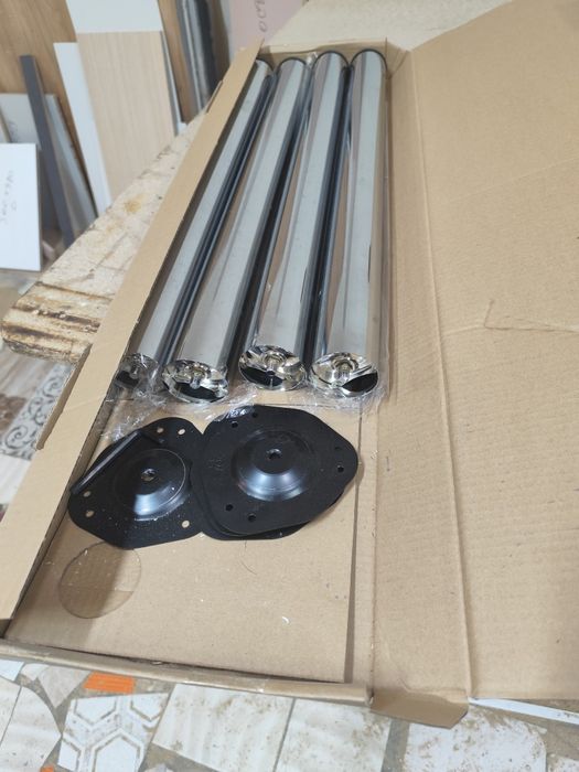 Продам ношки на стол