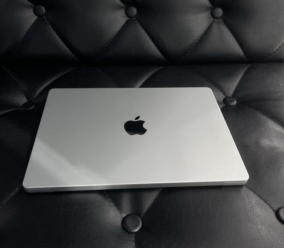 Apple MacBook Pro M3 Pro 14-inch 2023 года в идеальном состояние