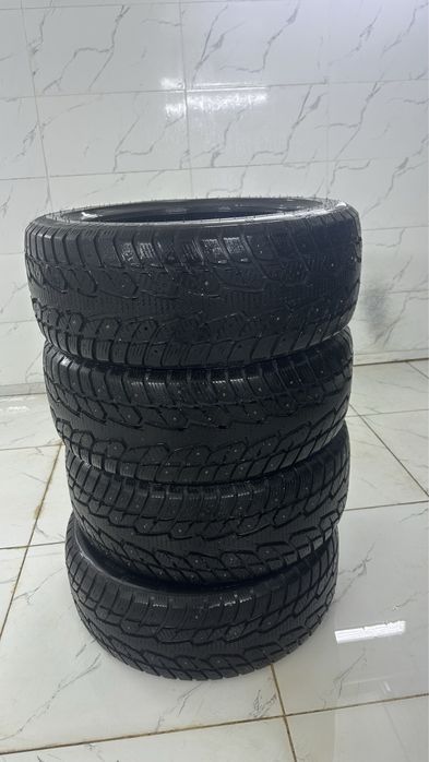 Зимние шины  хорошое состояние