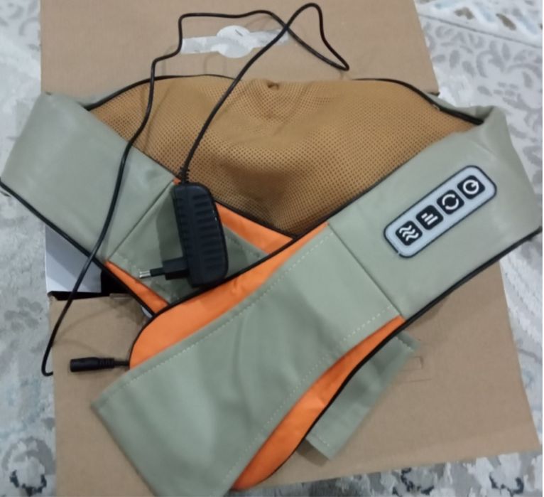 Вибрационный массажер-воротник Kneading