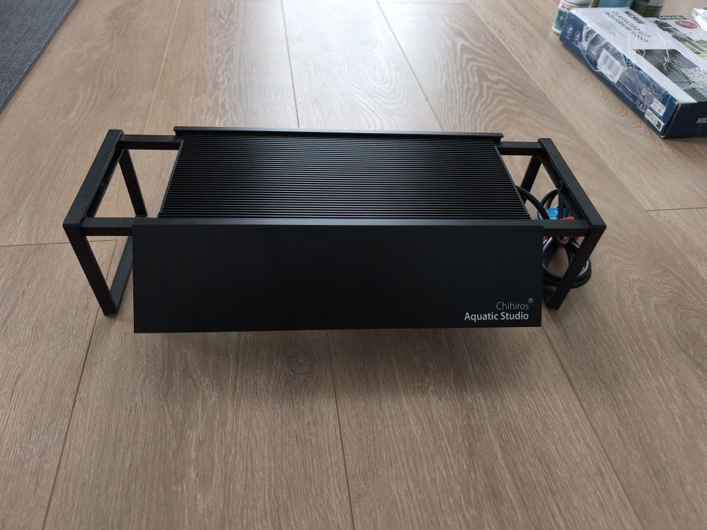 Acvariu cub 64 litri