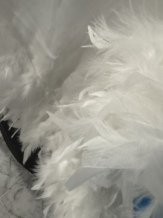 Бала рокля с пера едно рамо л/хл