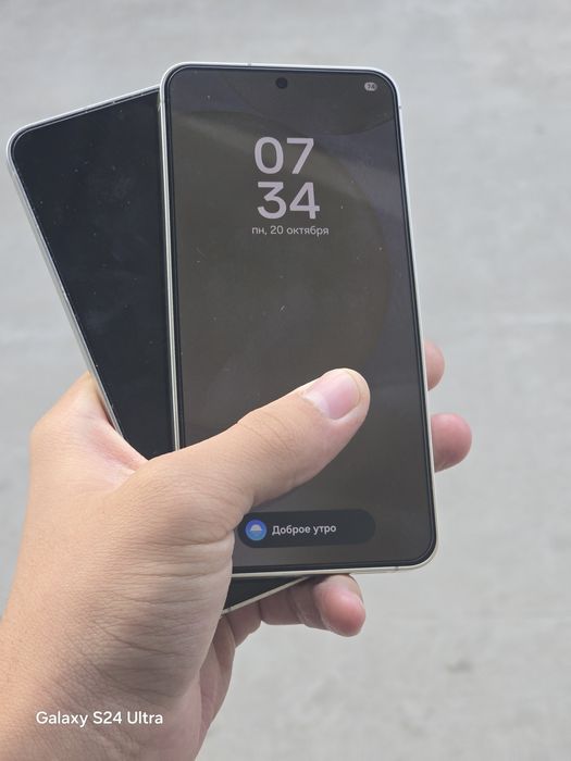 Samsung Galaxy S24 450$