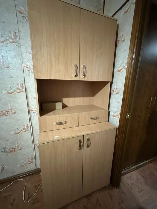 Шкаф для кухни большой