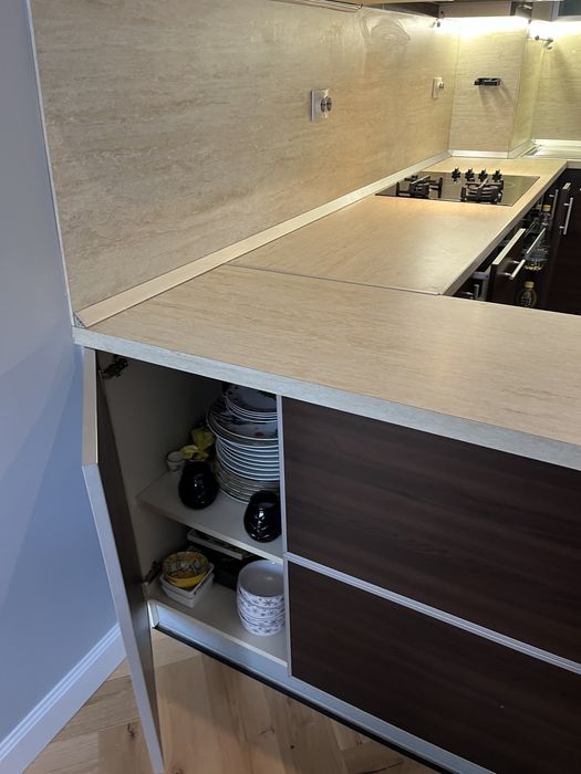 Кухненско обзавеждане, мивка,, плот котлони