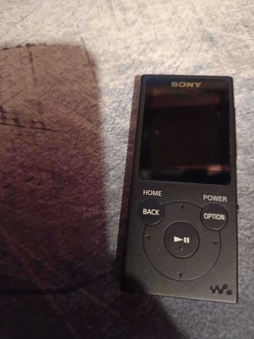 Музикален плеър Sony NW-E394
