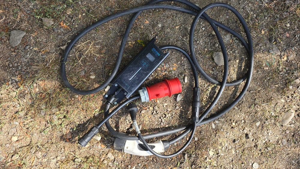 Incarcator portabil masina electrica EV