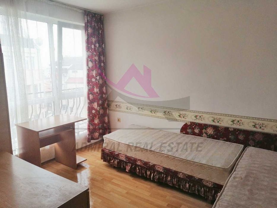 Дава се под наем Тристаен апартамент в Варна, Цветен квартал - 50 кв.м за 300 € - Снимка #2