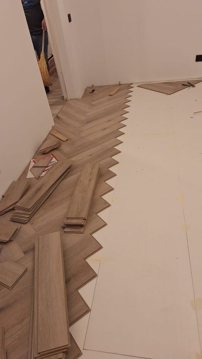 Montez și rașchetez  raschetare  recondiționare șlefuire parchet de la