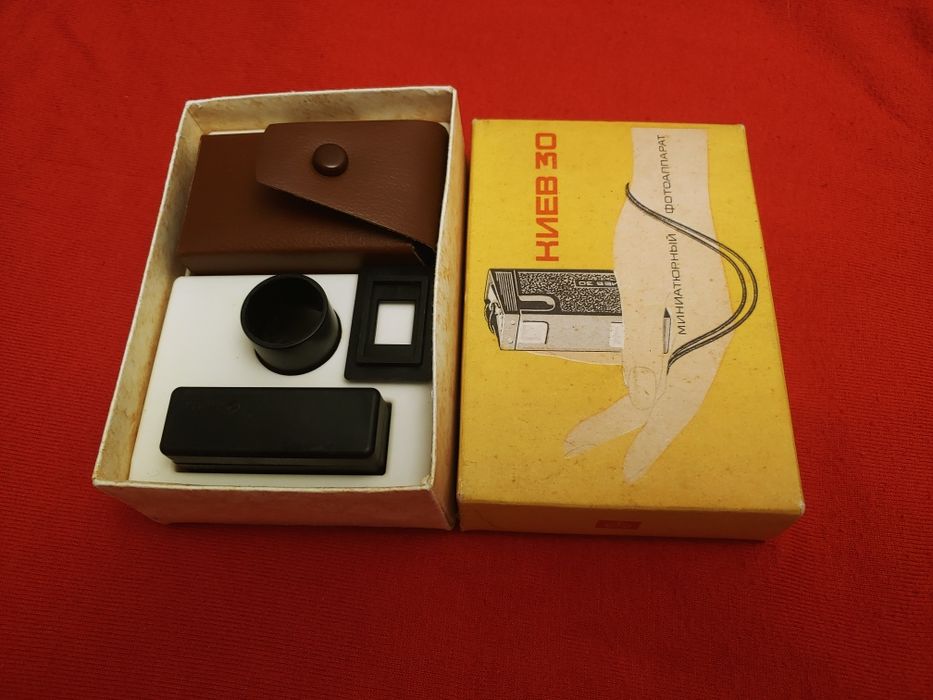 Фотоаппарат Киев 30 для 16-мм пленки миниатюрный