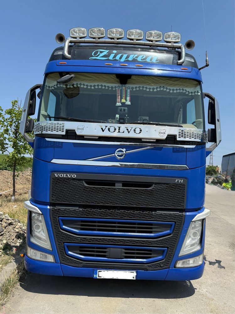 Vand Cap Tractor Sau Ansamblu Volvo FH500 + Semiremorca Mega ca Kogel