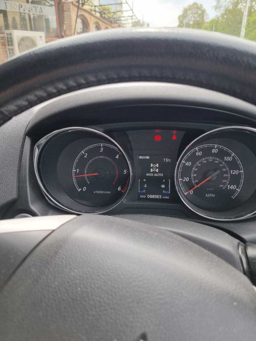 Продавам Джип Mitsubishi
