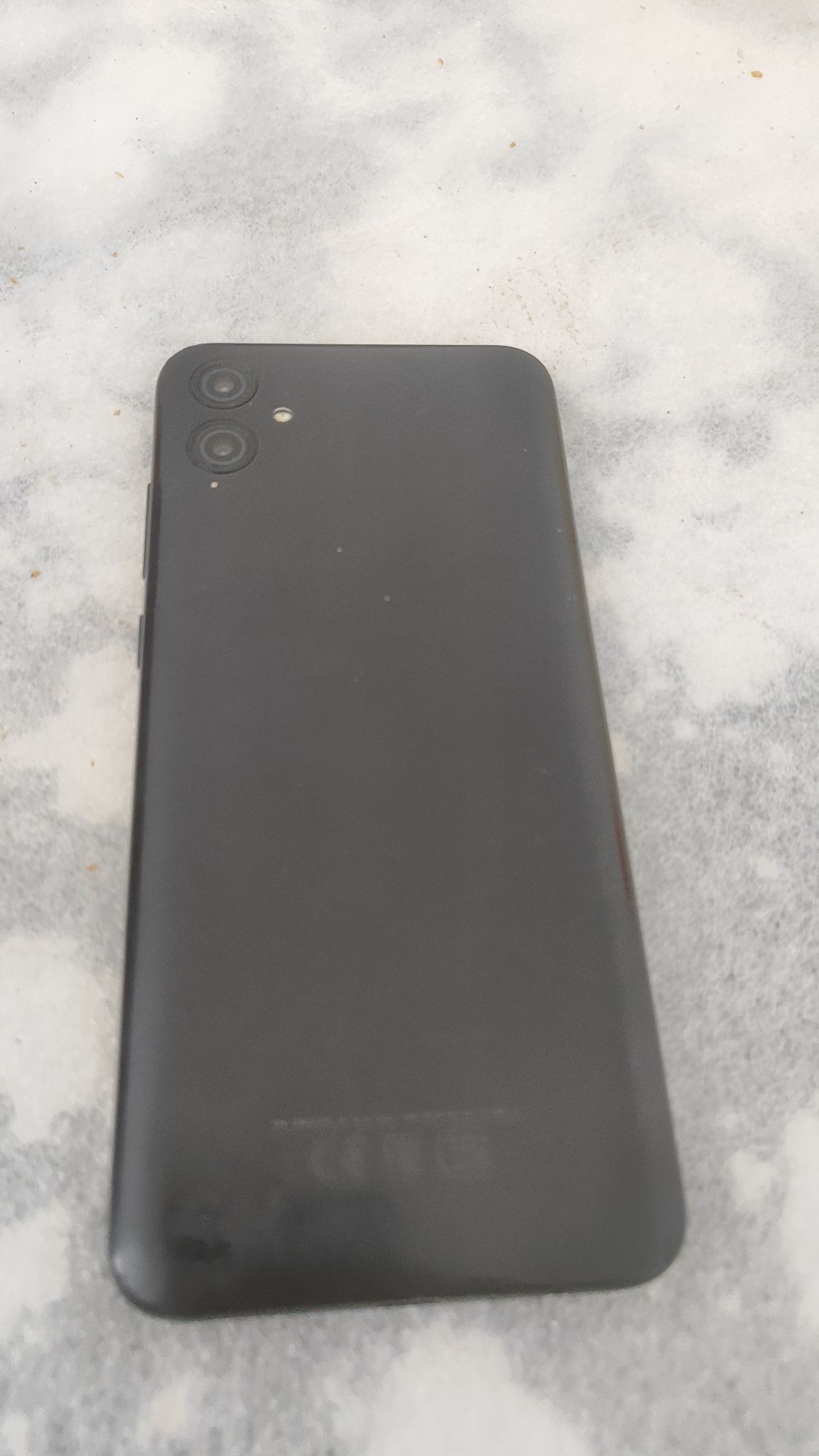 Samsung a3 32gb.