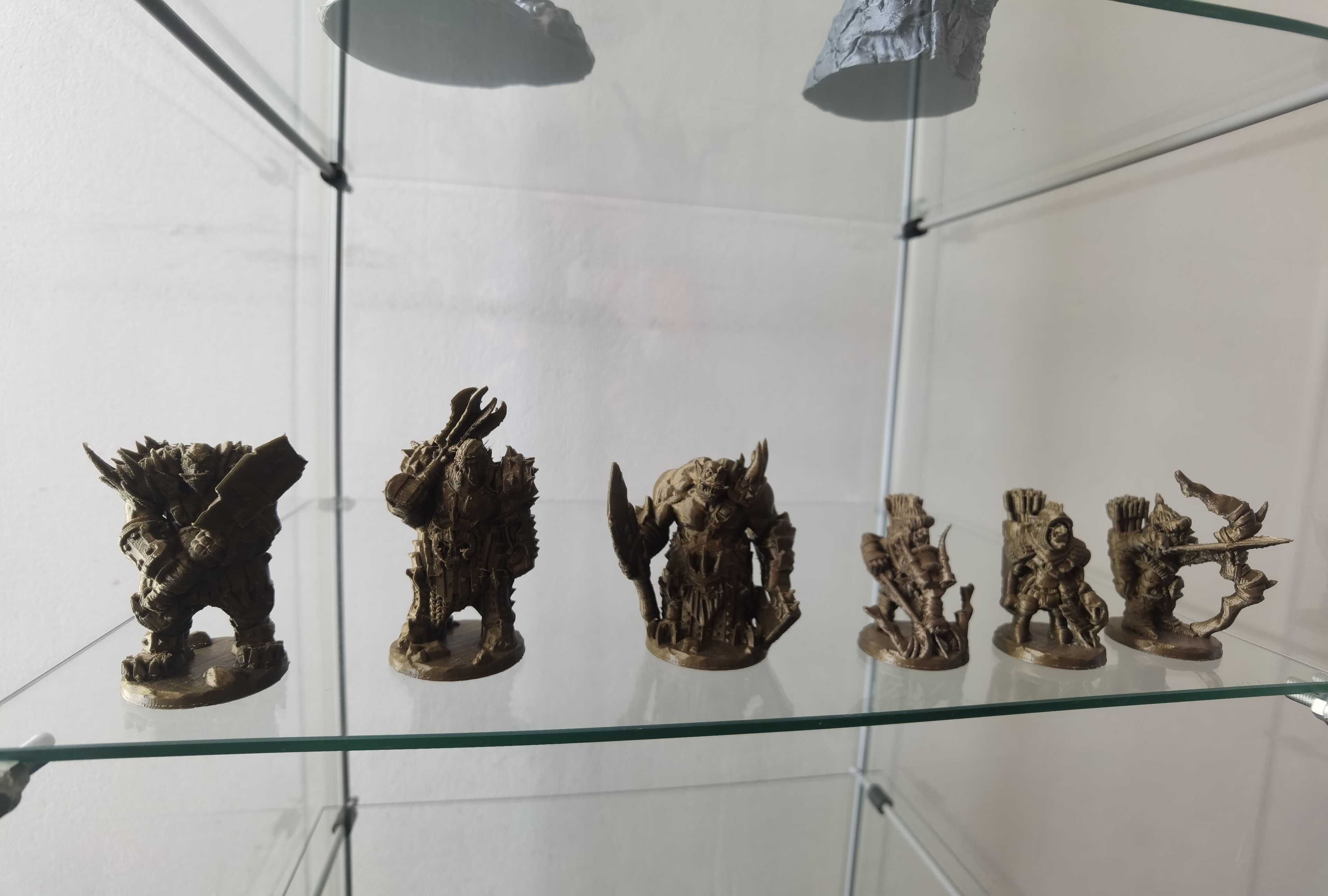 Lot 13 figurine 3D Joc Warhammer. Reproducere prin printare 3D.