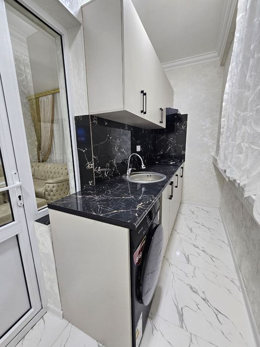 Срочно продаётся 2х ком квартира периделна 3 ком