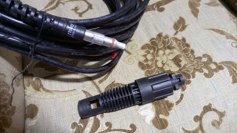 Водоструйка Керхер с удължителен маркуч