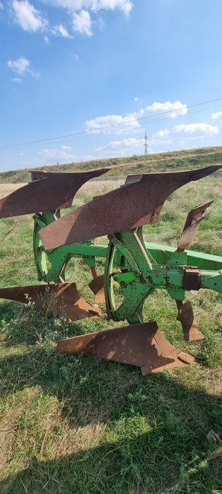 Plug reversibil hidraulic Duro 4 brazde trupite