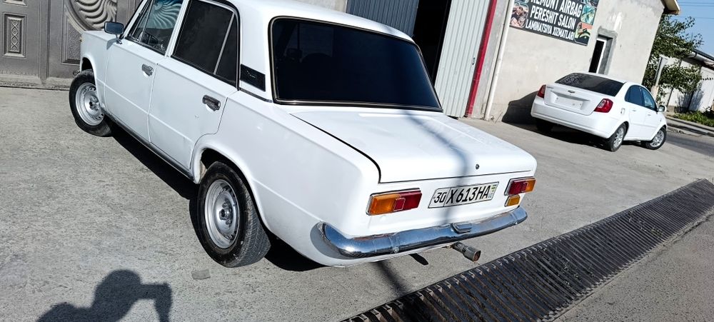 Жигули  21011 хамажойи идеал