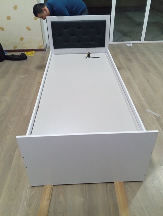 ВОДИЙ МЕБЕЛ гардин хавус олдида