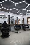 Salon de înfrumusețare închiriază posturi