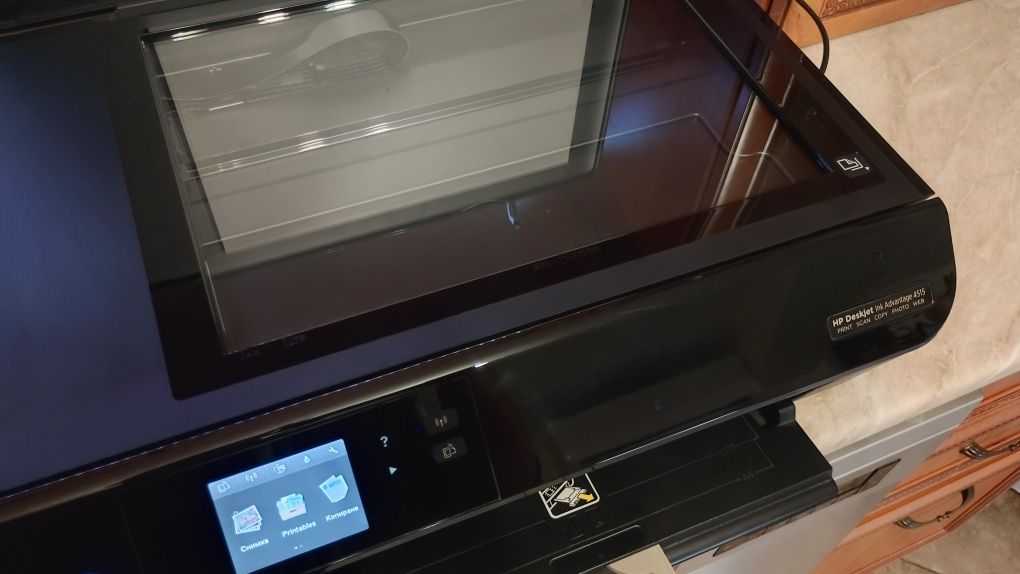 Принтер скенер HP Deskjet 4515