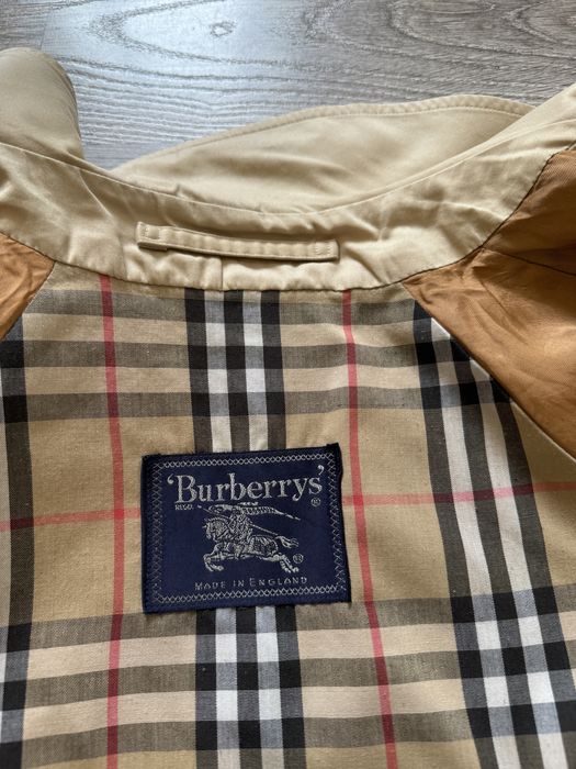 Geaca Burberry autentica