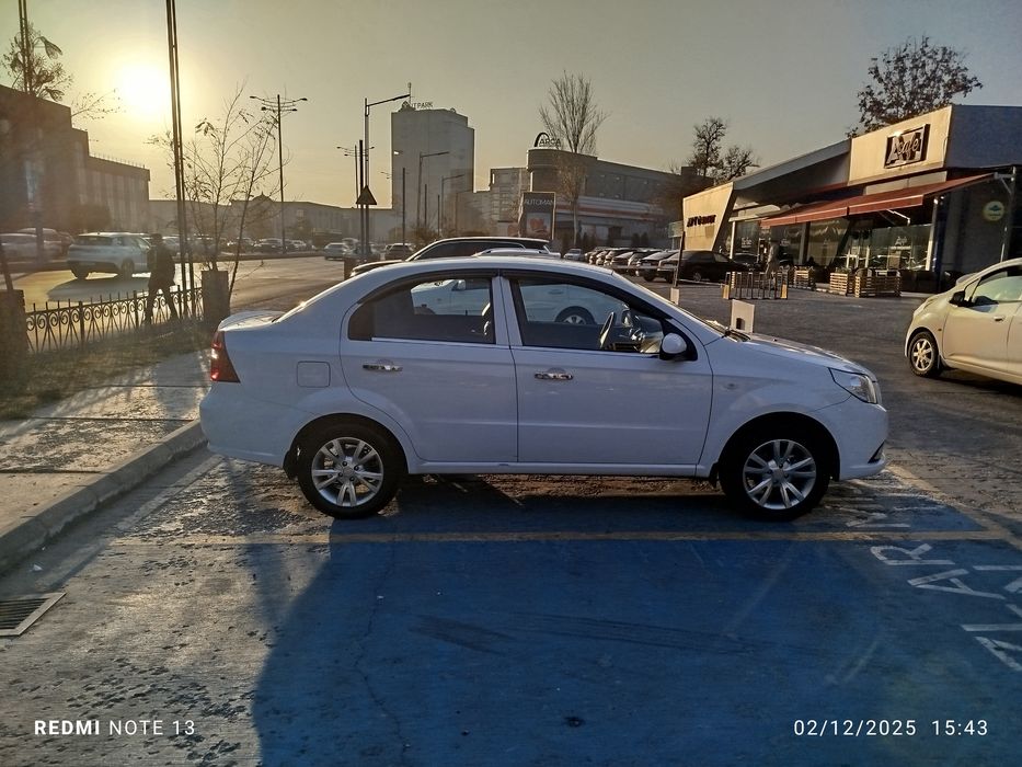 Nxya 3 sotiladi 8300