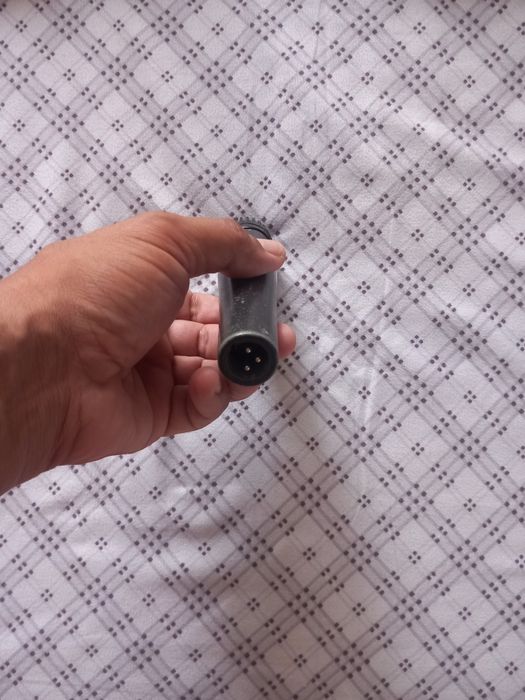 Vând microfon original Shure SM 57 pentru rototumuri