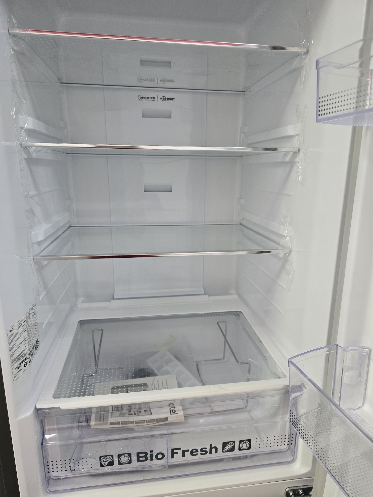 Продается холодильник новый