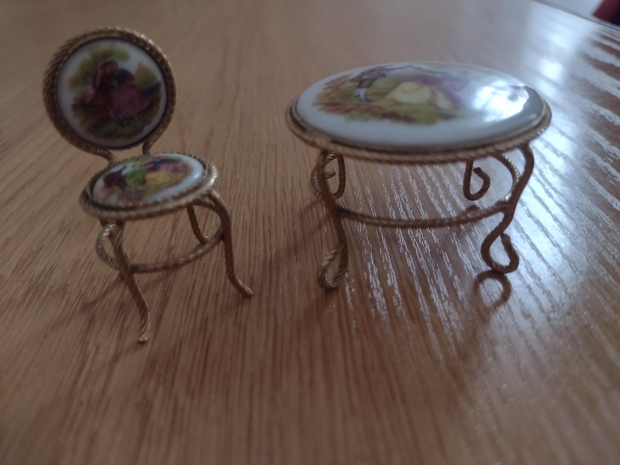 Miniaturi obiecte de colecție