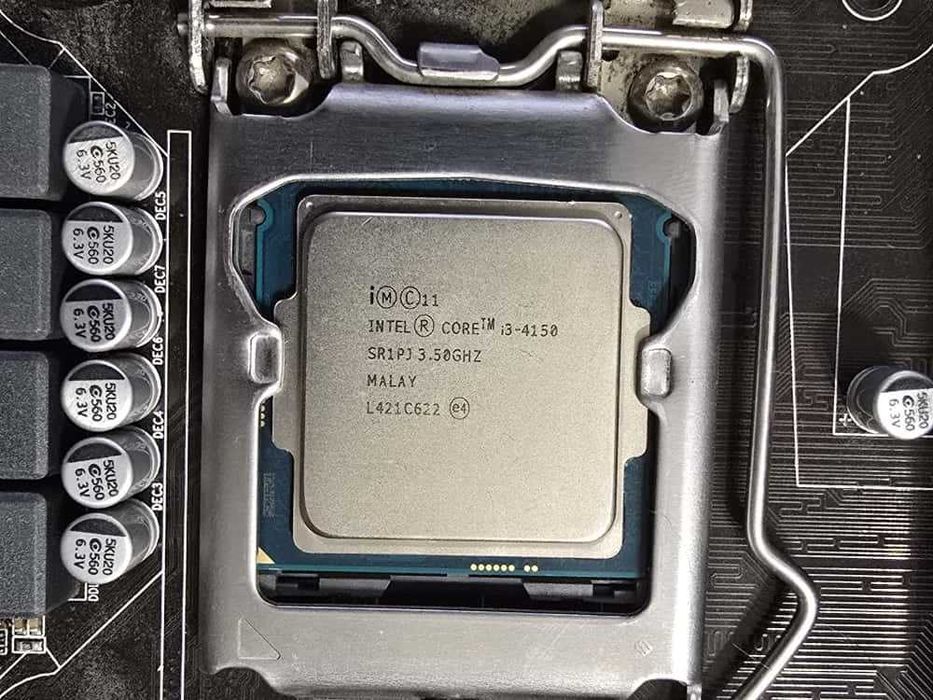 Placa de baza Gigabyte GA-B85M-D3H + procesor I3 4150 + 16GB RAM DDR3