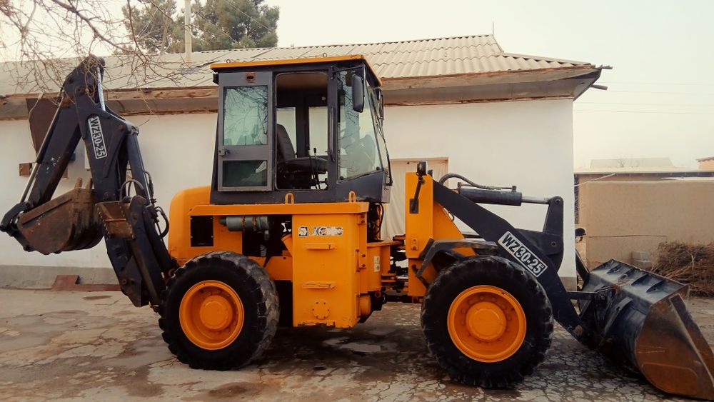 Exkavator pogruzchik