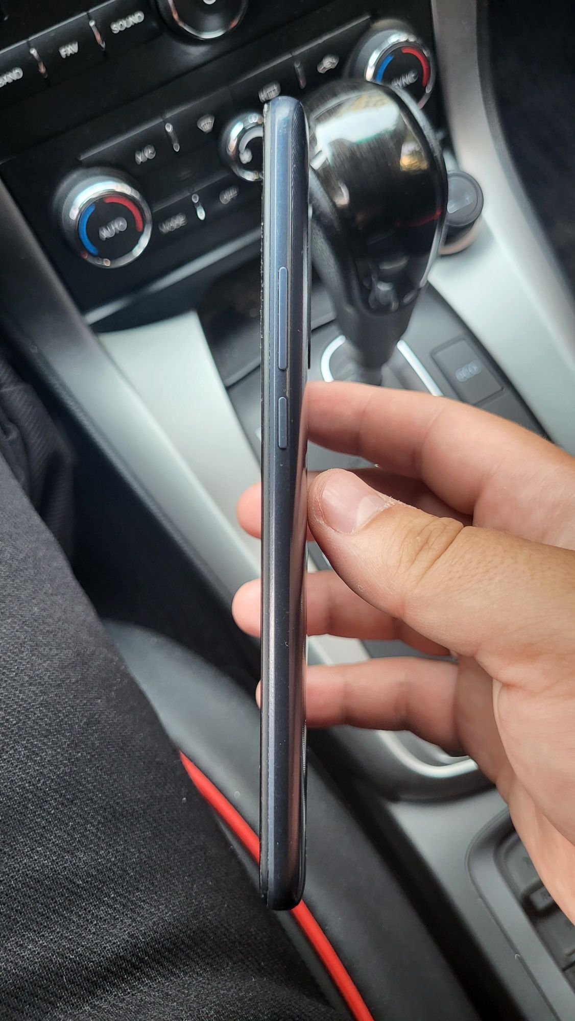 Xiaomi Redmi 9 3/32 Gb sotiladi