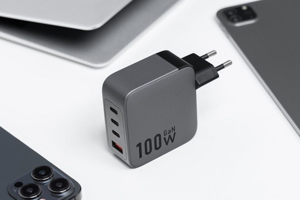 Зарядно Forcell  Charger с 3x USB-C/USB-A порт 100W с PD/Quick Charge