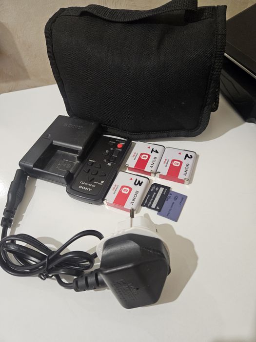 Camera digitala Sony