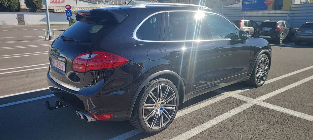 Autoutilitara 5 locuri Cayenne S 4.8 benzina