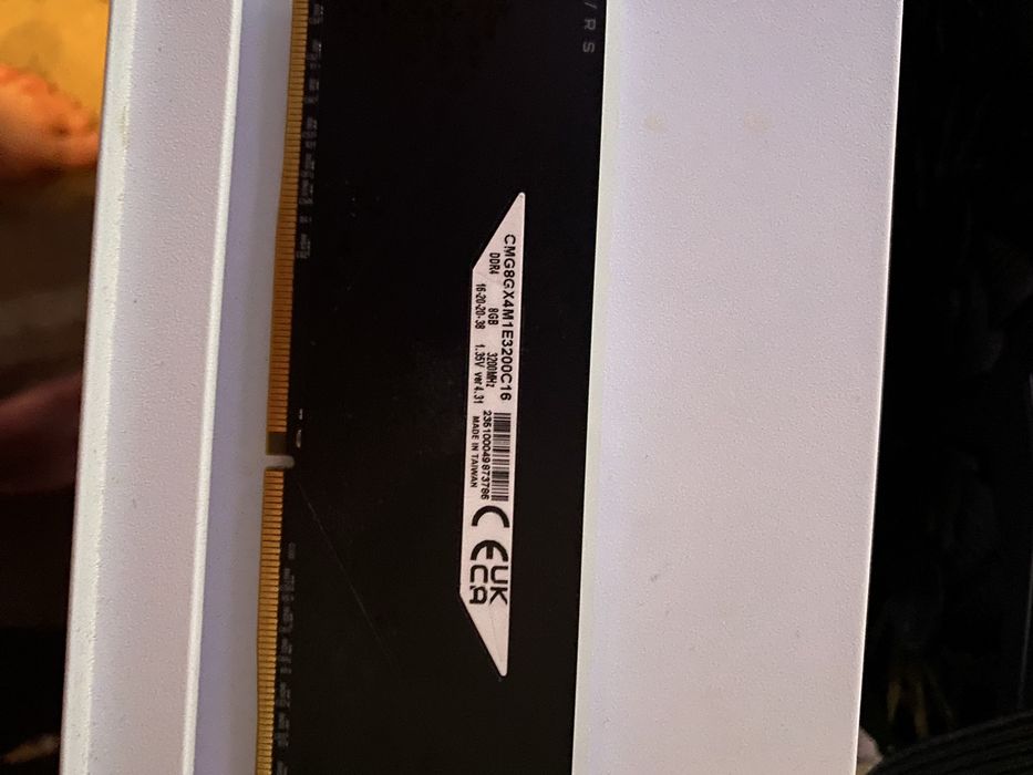 Corsair Vengeance Rgb PRO 8 GB DDR4 DRAM 3200MHz