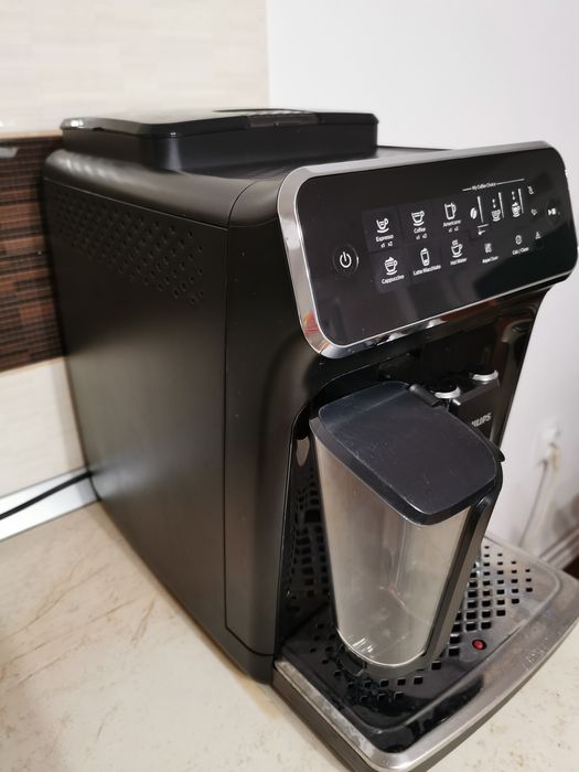 Espressor Philips EP3241