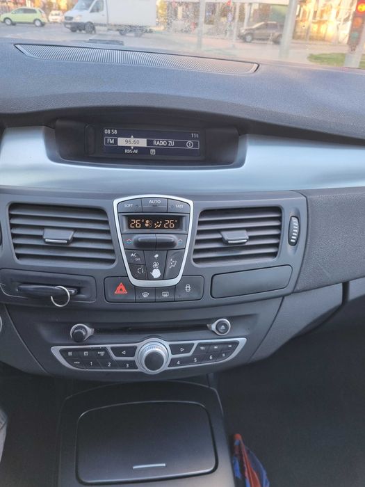 Renault Laguna 3 Grantour 4Control DCI