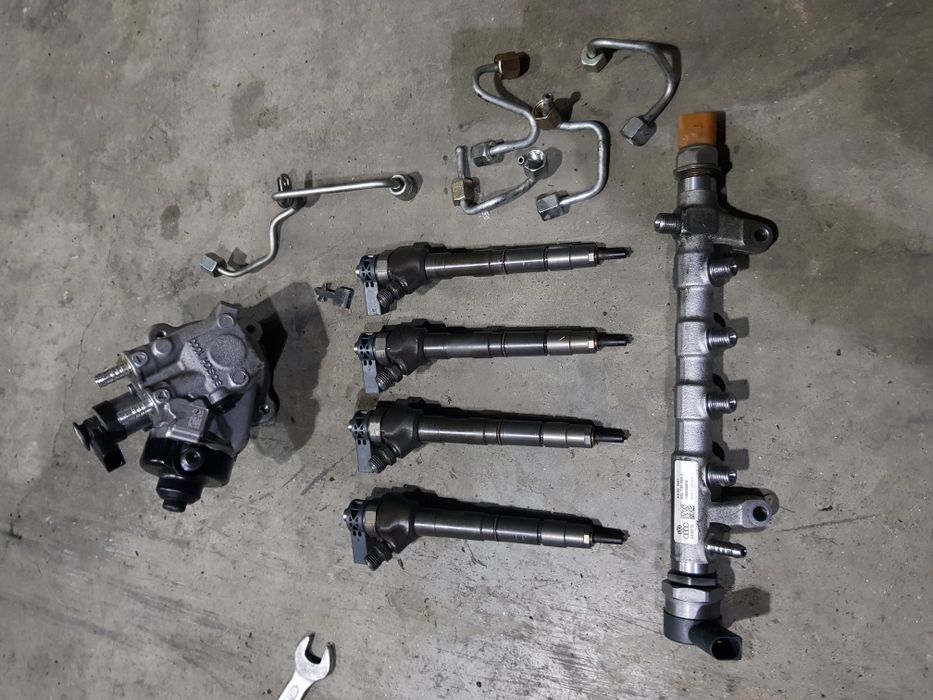 Kit injectie injector pompa rampa 2.0 TDI CFF vw tiguan golf 6 touran